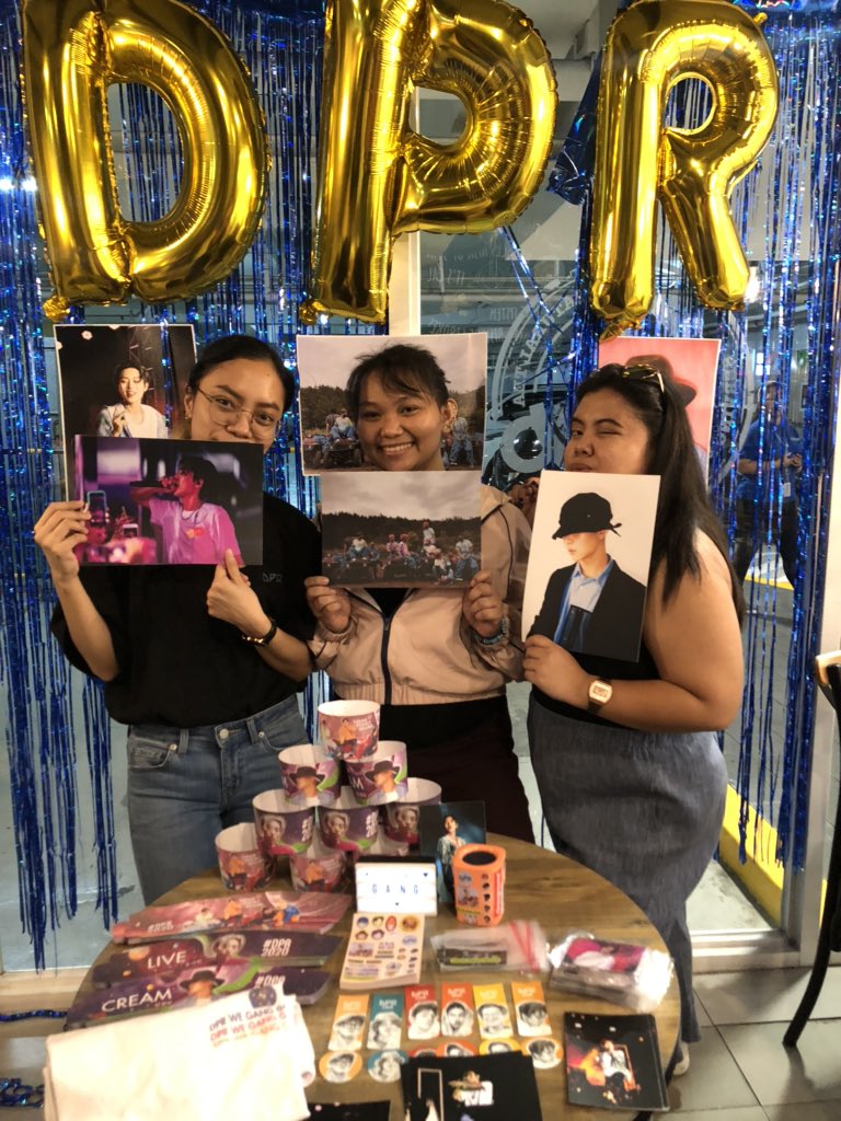 _wedpr's tweet photo. Thank you so much to everyone for making time to go to the cupsleeve event & donation for a cause! Til the next KHH event!
Special thanks to @KHIPHOPPH & DPRPH for supporting us!
#HappyDabinDay #HappyCreamDay #DPR2020 🚀🍦
I LOVE U MY GIRLS! Thank u 💖 @dprgrays @grayskitten https://t.co/GTJZytCIch