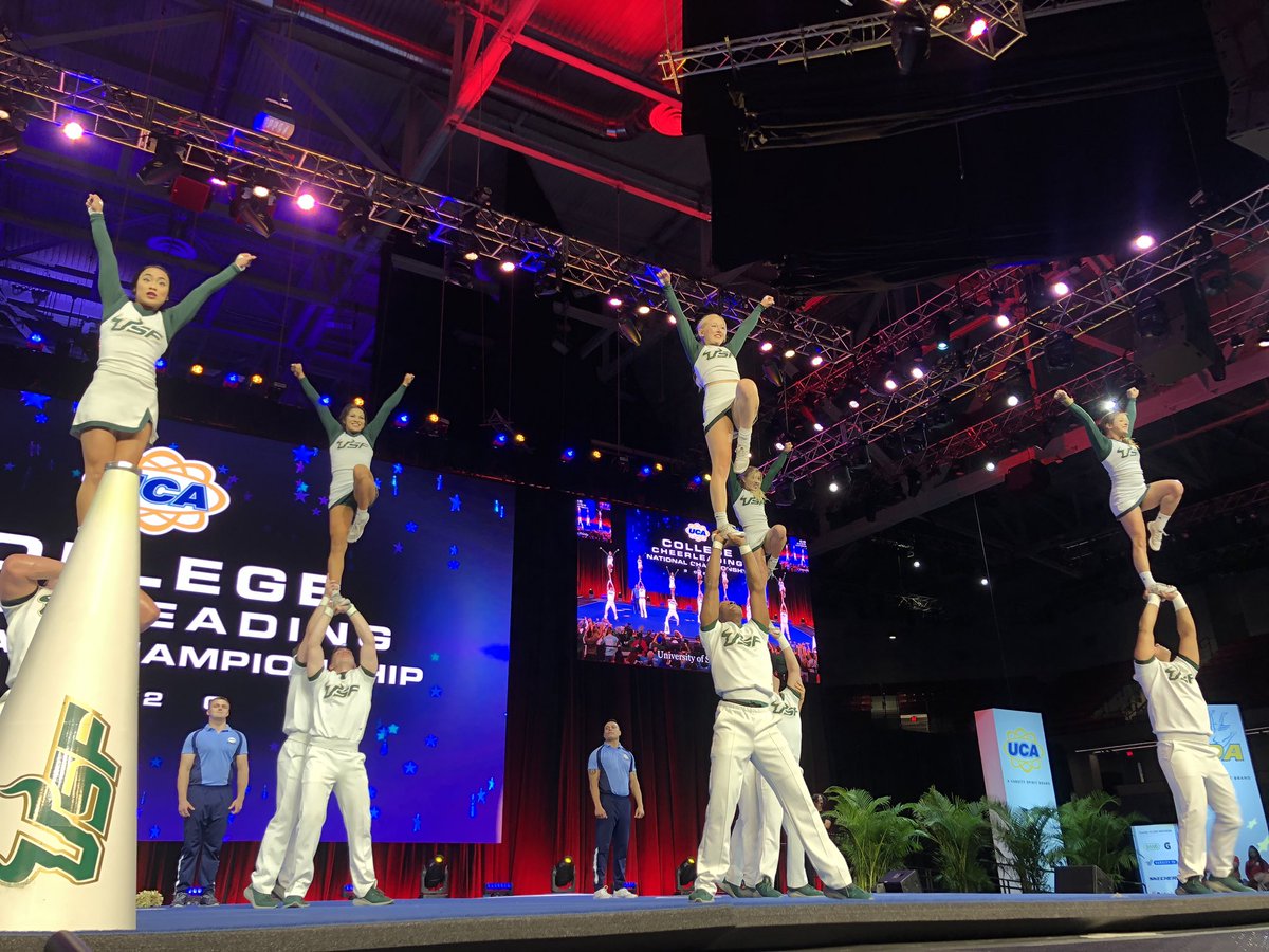 UCAupdates's tweet photo. Rounding out the DIA Finals was an impressive routine from @USFCoedCheer! #UCAnationals https://t.co/jpV0VzXPll
