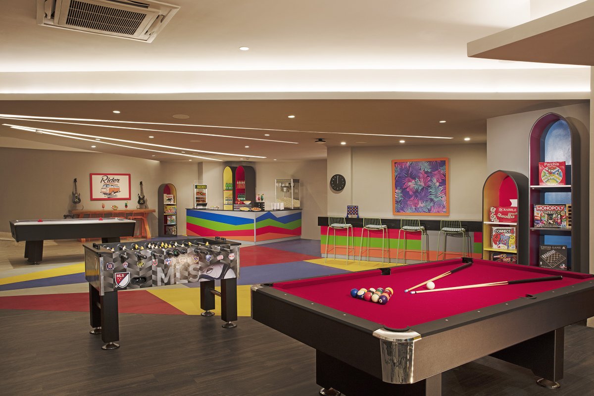 Teenagers will have the time of their lives with the activities and the vast array of games of our Core Zone Teens Club! 🎮Take a look at your Sundial for more details!
#DreamsDominicus #DreamsEntertainment
bit.ly/3678OdC