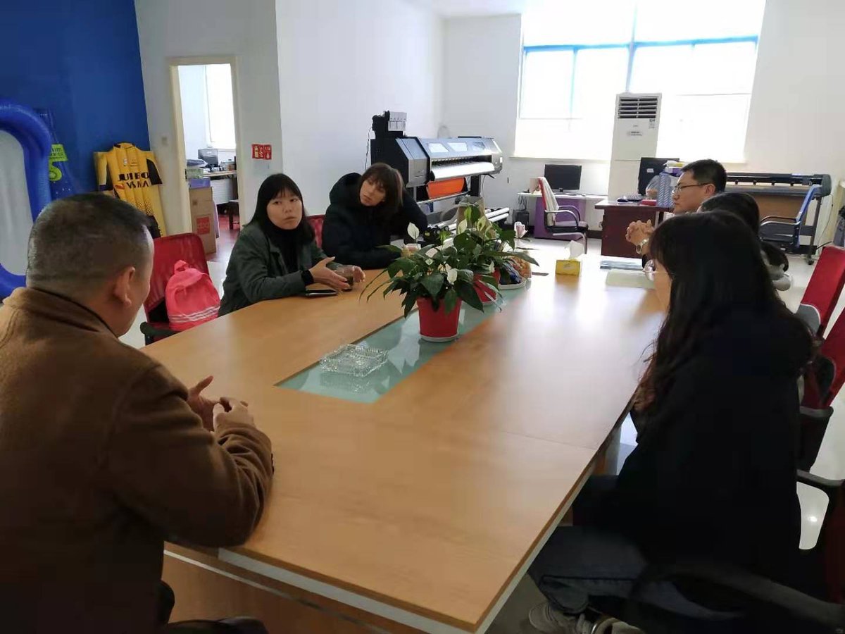 zhanxingtoy's tweet image. During the Beijing pet exhibition 2019, Ms. Nina from Germany were into one of our pet pools, and signed an order of $ 30,000(5000 pet pools) on the spot. 

E-mail: zhanxingsh@gmail.com
More: zhanxingsh.com/product
#inflatablepool
#inflatableproduct
#petpool