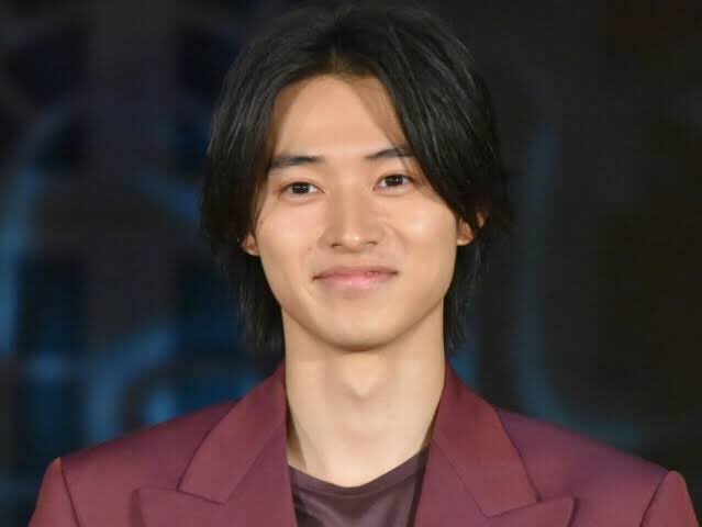 山崎賢人の髪型センター分け画像のセットオーダー方法 ドラマ映画の無料フル動画 Concerto