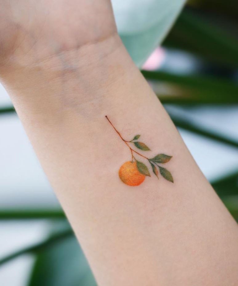 Halsey Updates on X: "Not that I would ever copy someone's tattoo but LOOK at this TEENY clementine tattoo https://t.co/DiVKHgA7rD" / X