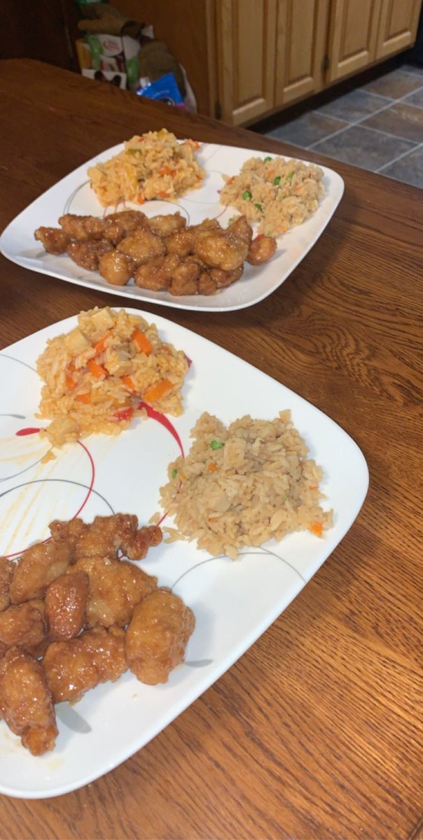aliyahlynnn's tweet photo. @StormyYung @GordonRamsay 👩‍🍳 Bone apple teef https://t.co/W5JU4dnq7B