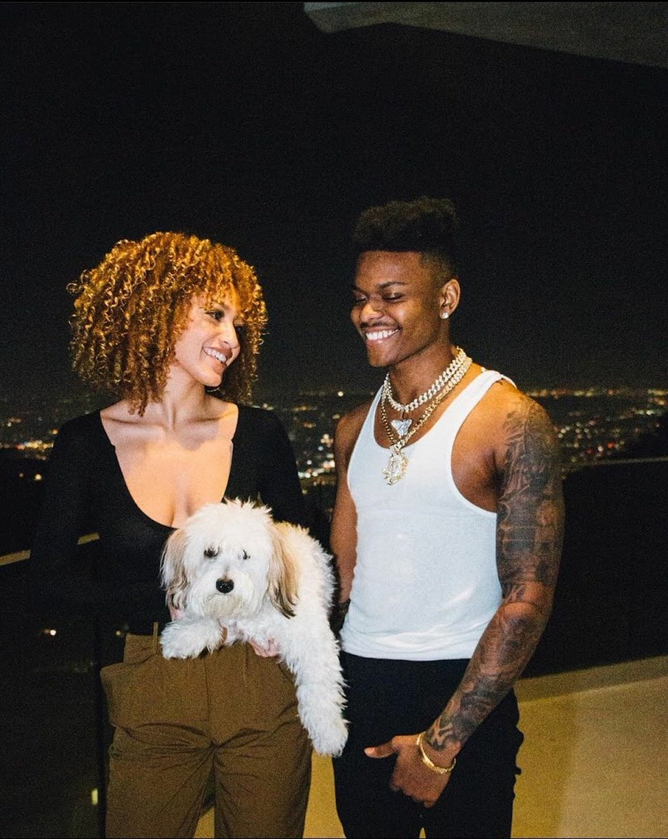 Deadpool_stan37's tweet image. "I just want real love
I guess it's been a minute" 
#AGATS