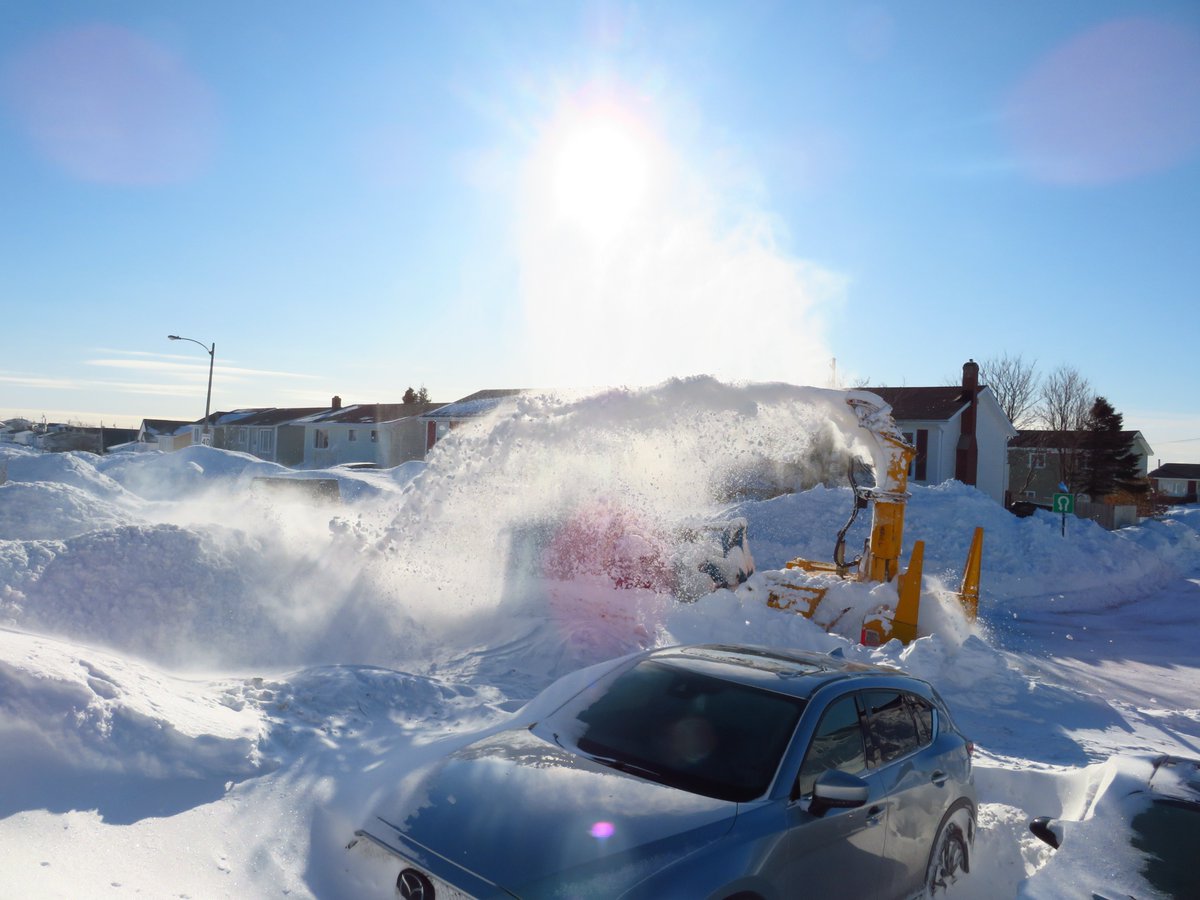 almelou's tweet photo. #nlweather #snow  @Mount_Pearl #nltraffic #nlblizzard2020 #nlwx #yyt #nlsnowstorm2020 https://t.co/ujVcNGX4IH