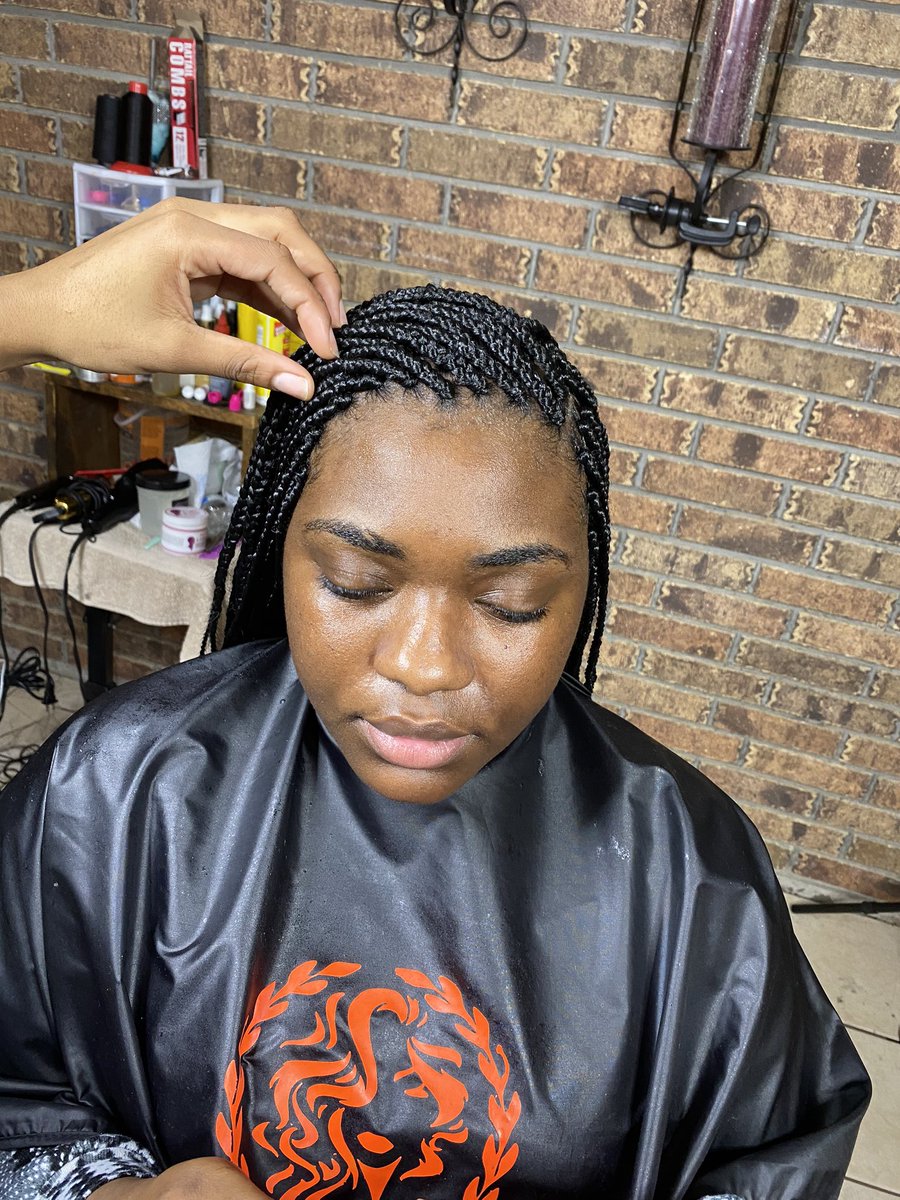 MYnameIS_nylaa's tweet photo. #smallBoxBraids 
IG: Touched_By_nylaa 
FB: nylaa lashawn 
Louisiana stylist ❣️
Book through DM 📩
#touchedByNylaa💖 https://t.co/YtzaKNzg47