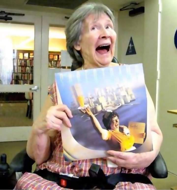 RockMusicPoll's tweet photo. Answer to previous post:
Actress Kate Murtagh. She was the waitress on the cover of Supertramp's Breakfast In America https://t.co/dcKjGxuO5a