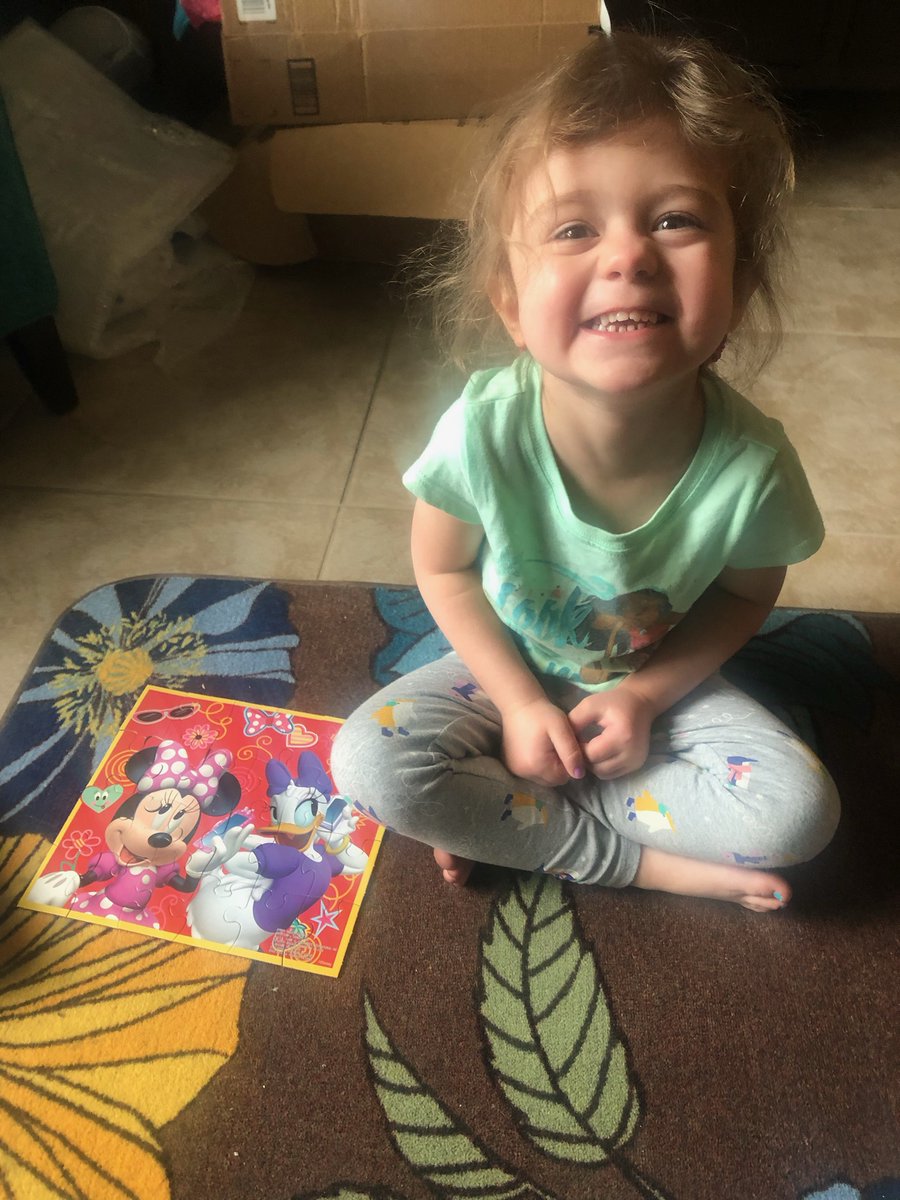 DeanFearsBrooks's tweet photo. This is why I LOVE what I do! A parent sent me pics of my 3 yr. old practicing skills she's learning: writing the letter A, putting together a 24 piece puzzle, & drawing a person on her vacation in Las Vegas with family🥰 Note: Started Jan. 2nd #GoodStartToGrowSmart
#LisaLilLambs https://t.co/IjWkerw3ym