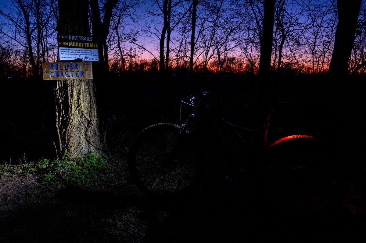 PhotoByLeal's tweet photo. #SendIt #Specialized #iamspecialized #mtb #mtbdaily #mtblife #mountainbike #fullsuspension #htx #troyleedesign #raceface #wolftooth #wolftoothcomponents #SugarLand #SugarLandMtb #SugarLandMtbTrails #RockShox #CrankBrothers #MagicShine #Fuji #FujiFilm #FujiFilm_Xseries https://t.co/ruFDpZP4FE