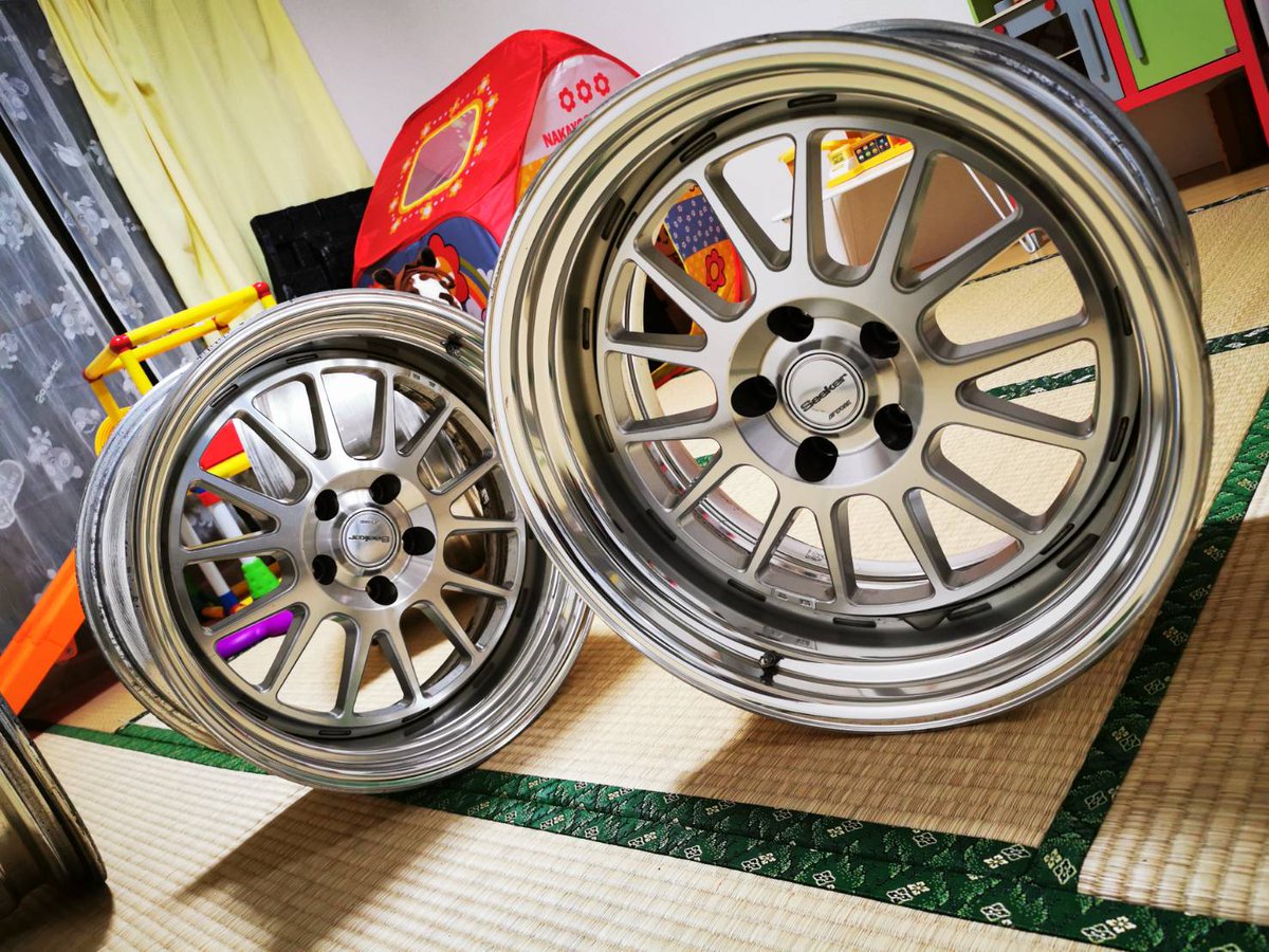 k_n_72's tweet photo. Seeker Fx
9j-17 18インチ
10.5j-17 18インチ
買ってくれる方いませんか
ガリ傷少々あり
詳細はDMください https://t.co/wyScwfbcoQ