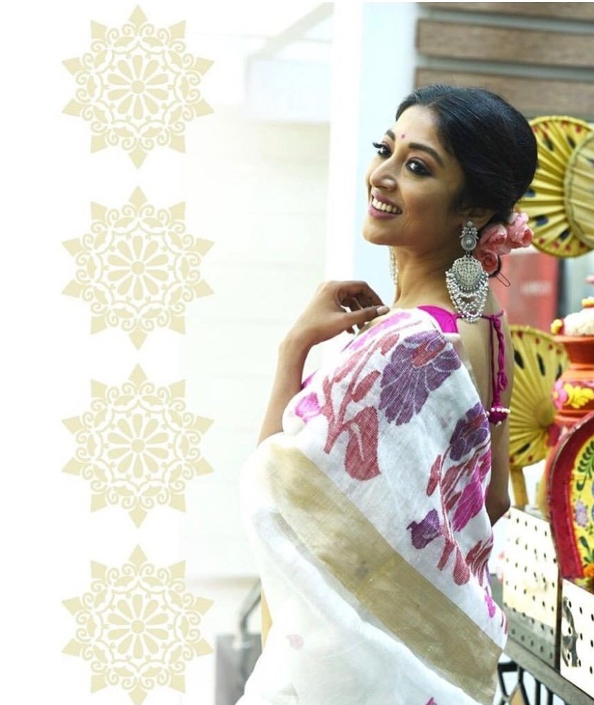 No one in this world knows the feeling that I get when I see you happy 😘😀🥰 I want forever to see you happy and keep smiling and stay happy forever <a href="/paoli_d/">Paoli Dam</a> 💝🙏💖