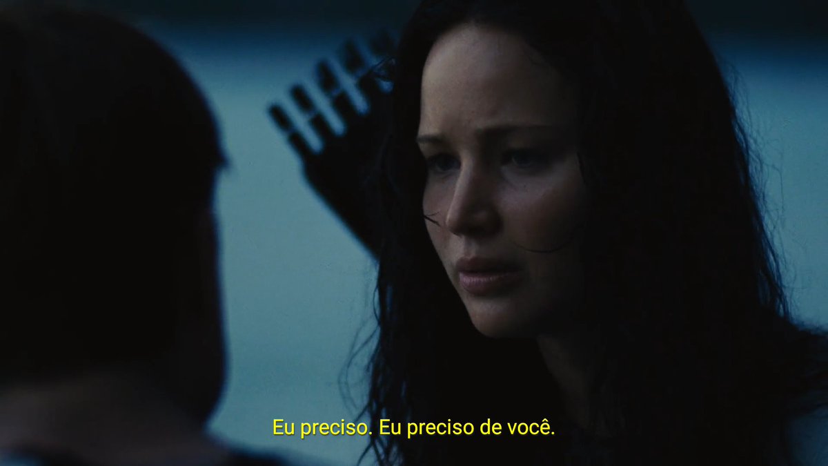 uppoorn's tweet photo. essa é a cena que deixa claro sem sombras de duvidas de quem a katniss ama e se vc discorda q discorde ai na sua casa #EmChamasNaGlobo https://t.co/HRomX5EHTH