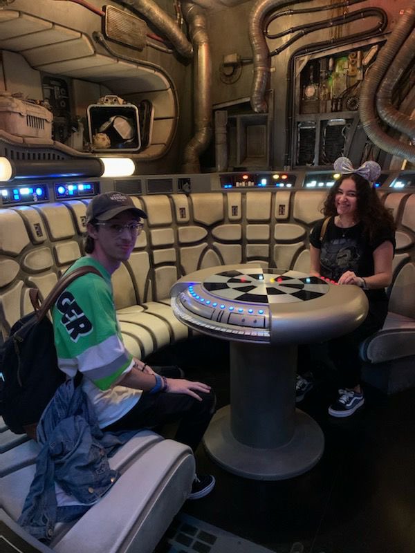 sam_p0415's tweet photo. My most favorite person in the whole galaxy. 💫 #GalaxysEdge https://t.co/1c9rgtNyBO