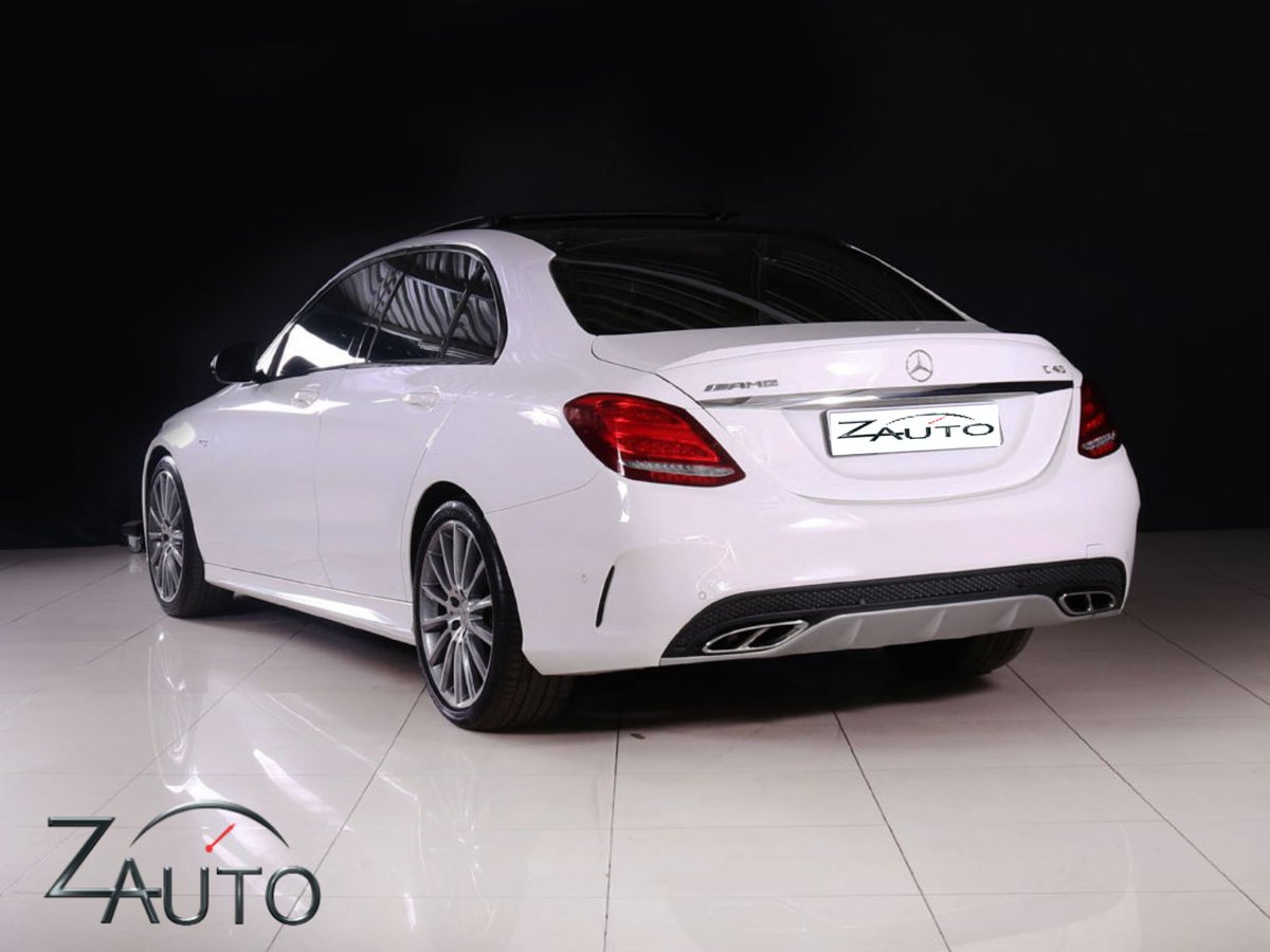 ZAUTO_SA's tweet photo. 2017 Mercedes-Benz C43 AMG 4-Matic Tiptronic

Price: R644,900
Finance: R9,000p/m T&amp;Cs apply 
Mileage: 78,500km
Extras: Park Distance Control, Reverse camera, SatNav and Panoramic Sunroof.

Over 100 cars
DM or WhatsApp us 0848787453 #MondayMotivation #mondaythoughts #MondayMorning https://t.co/go4x9VgafU