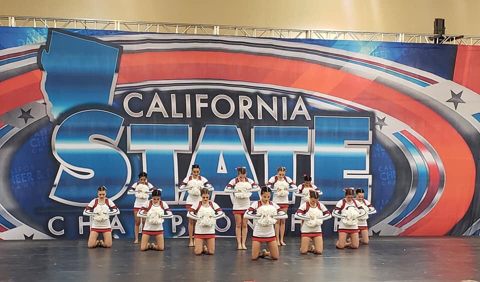 Cen10Cheer_Song's tweet photo. Congratulations to #Cen10Song on their 3rd Place finish at the CheerPros CA State Championship!  Way to go, ladies! 👏🏼🏆🥉 @Cen10Huskies https://t.co/9ODRHaxKVR