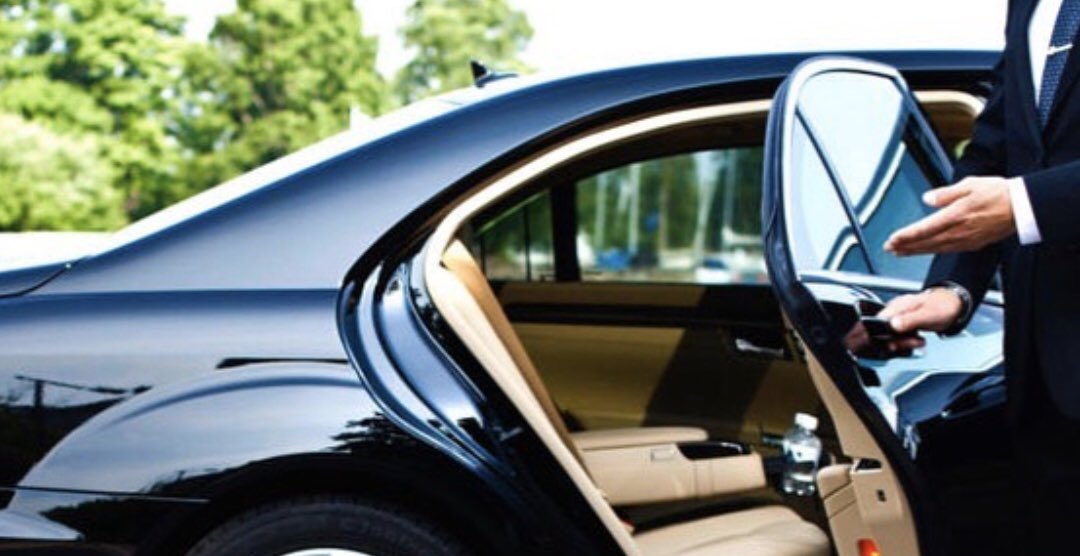 Take advantage of our private car services while in the beautiful French Riviera!

Link in bio.

#travel #driver #business #tour #chauffeur #privatecar #car #grouptravel #event #experiencethefrenchriviera #wedding #airport #cannes #monaco #cotedazur #frenchriviera #france