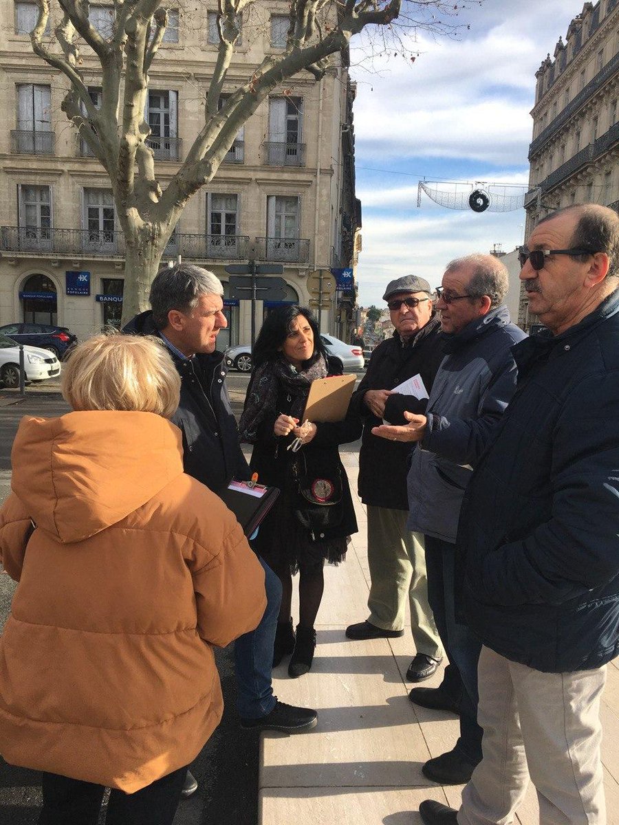 PascalRESPLANDY's tweet photo. Ce week end comme tous les jours, comme depuis 3 ans maintenant, nous sommes allé à la rencontre des Biterrois pour discuter de nos propositions, les écouter, les entendre et tenir compte de leurs avis ❗️ https://t.co/GilPSBqNTq