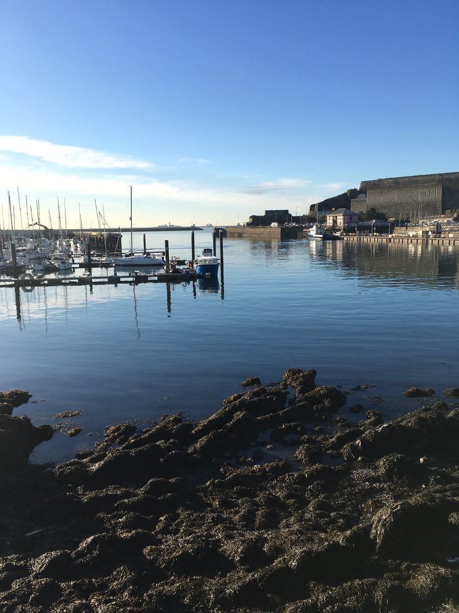 Some very excited <a href="/PlymouthCollege/">Plymouth College</a> Year 5s about enter <a href="/NMAPlymouth/">National Marine Aquarium</a> as part of their work on ecosystems #plymcollprep #plymcollacademic #whereeverythingispossible