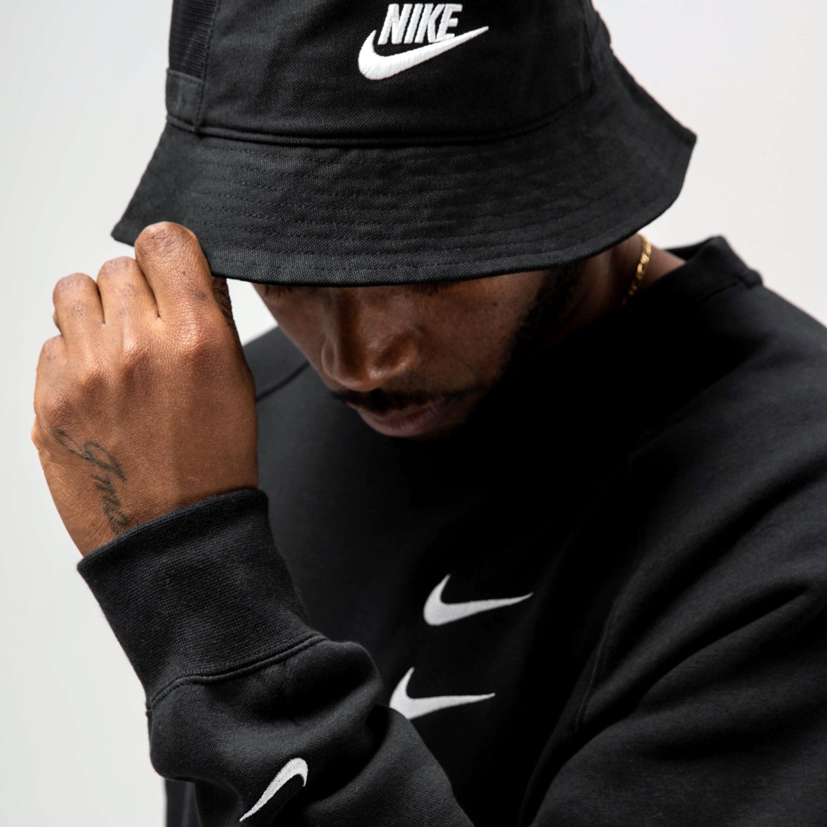 nike sport bucket hat