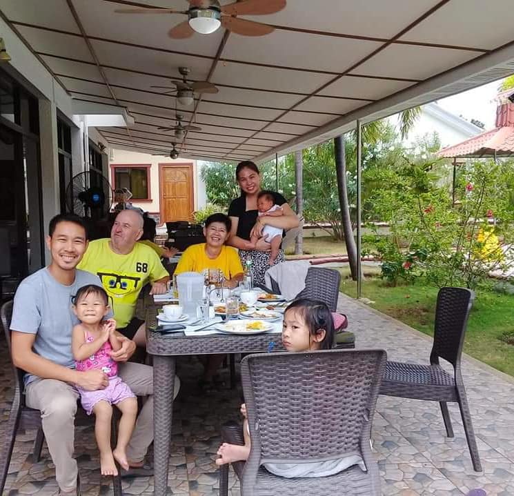 ssvpanglao's tweet photo. Spending family time together ensures that a deep, strong, family bond develops. 

#TheSunnyLife #Jugalis #SunshineVillagePanglao #promotion #hoteldiscount #PanglaoHotel #PanglaoResort #PanglaoIsland #HotelsinBohol https://t.co/XZ6UM3gKXr