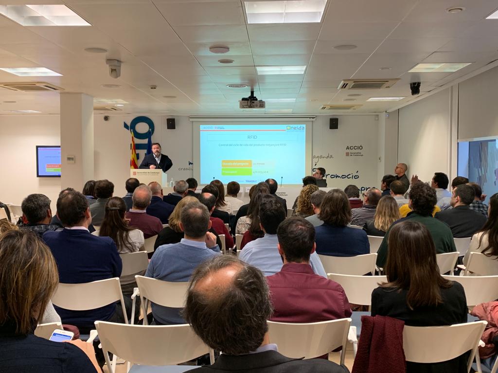 modaccat's tweet photo. Avui és un dia important per a les indústries del disseny!!
.
Presentem a @accio_cat la Comunitat #ONEIDA de les Indústries del #Disseny impulsada per @modaccat i @CENFIM.
.
#ComunitatIndústriesdelDisseny
#comunitatsRIS3Cat
#innovacio #projectes #Ris3
#modaccat https://t.co/uZH5hSdavq