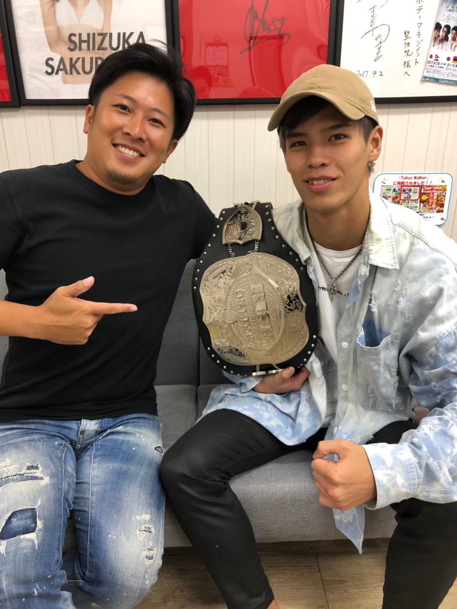 bms_kinshicho's tweet photo. こんばんは🌛
今日は二��日正月です🐀
1月20日でお正月行事が全ておわることから
二十日正月と呼ばれています😄
まだお正月気分の方は明日から切り替えていきましょう💪✨

＃二十日正月　＃錦糸町　＃整体 https://t.co/Cqz7gogqQW