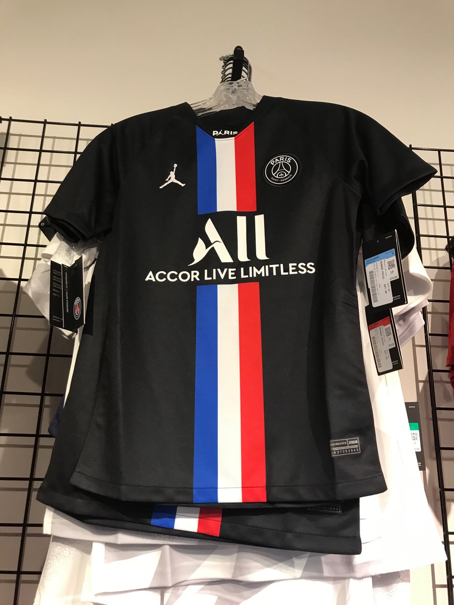 psg fourth kit