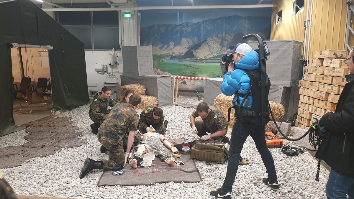 Dreharbeiten an der #Sanitätsakademie der Bundeswehr. Das #ZDF-Mittagsmagazin porträtiert Frau Generalstabsarzt Dr. Gesine Krüger. Ausstrahlungstermin: 21. Januar 2020 zwischen 12 und 13 Uhr!