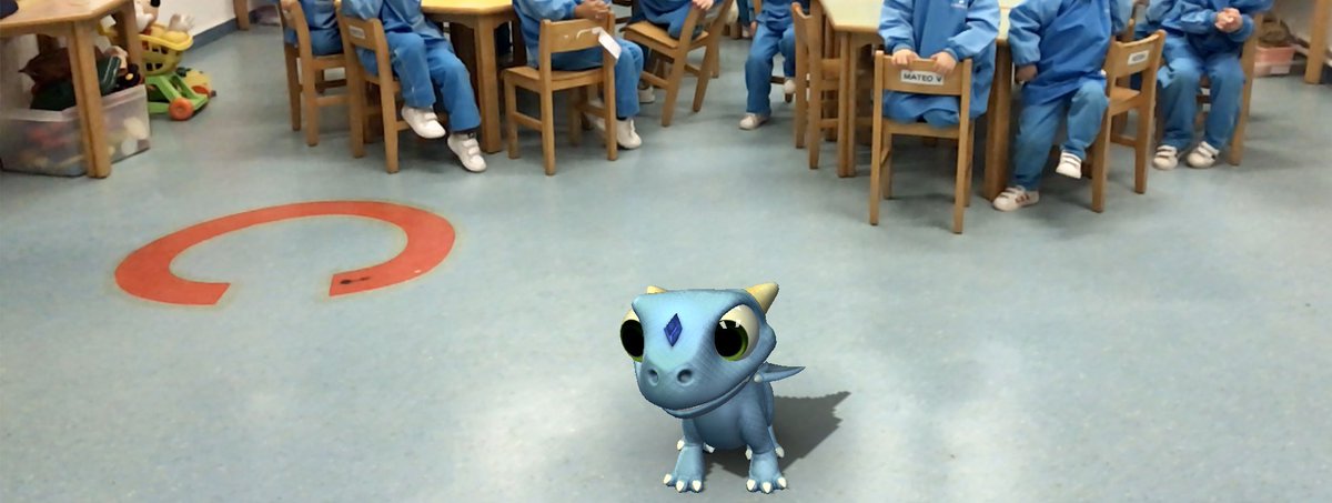 LiaGold3's tweet photo. We have a pet dragon in our classroom!! We’re so happy to welcome LaMiranda to our school, we’re going to take good care of her for sure 💙😊 #ARdragon #preschool #responsibility #wonder #newpet @LaMirandaSchool https://t.co/kwgSYhZqQB