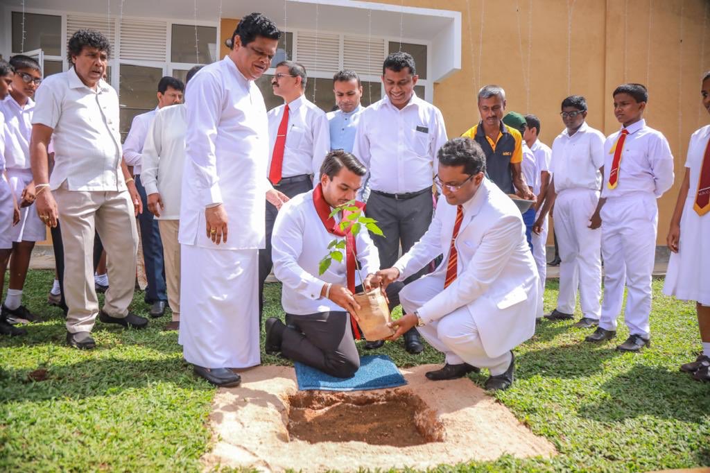 RajapaksaNamal's tweet photo. Mahinda Rajapaksa college in Homagama celebrated its 9th year today. Minister Bandula Gunawardena and I joined the staff and students in celebrating its success story. Today the school boasts of over 6000 students who are eager to be leaders in all spheres in society. https://t.co/msAC8GyFX7