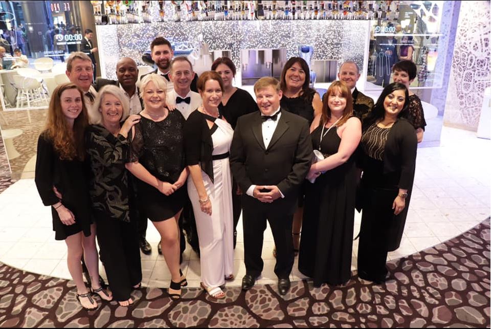 AndrewReevesSW1's tweet photo. Agent Rainmaker Cruise 2020 ���
Thank you @sally_lawson and @gregorykate82 for a phenomenal week! 🌊 •
•
•
#cruise #trainingatsea #workinghard #andrewreevesestateagents https://t.co/UoQirqqu3f