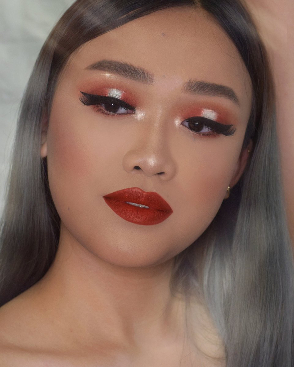 MitzyMakeup's tweet photo. https://t.co/C4aV3MlDc1
Yay! Tinatamad na ako kaya di ko na alam kung pano mag makeup ng Halo Eye. Huhu.😅

Yes. Achieved ang full face keri boom boom na makeup using @sacelady cosmetic 💖 https://t.co/YZlfcoYNet