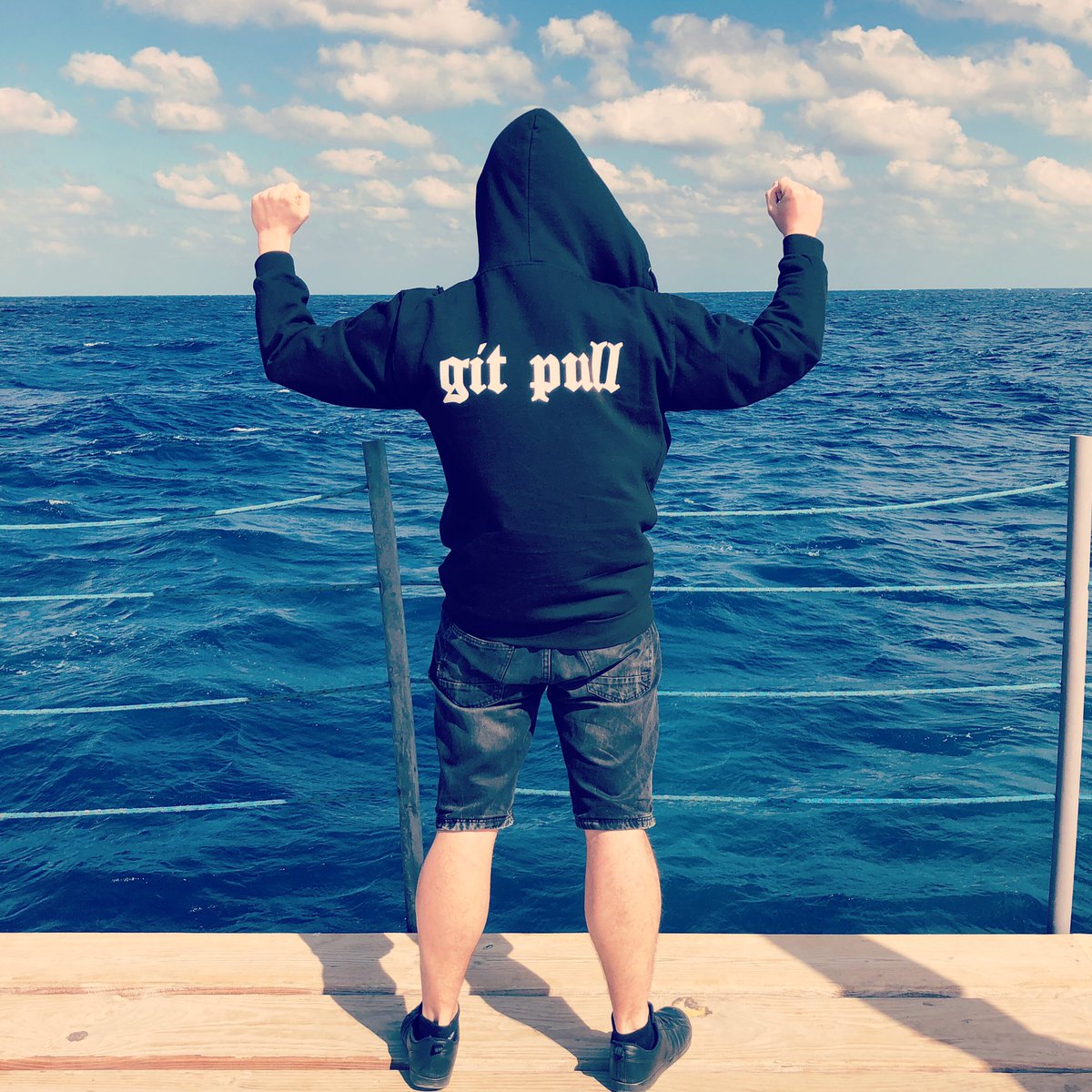 maniserowicz's tweet image. Zawsze Wierni 💪❤️
#failingtestsea
#gitpull
#git
#gitmastery
#versioncontrol
#egypt
#sea
#vacation
#winter