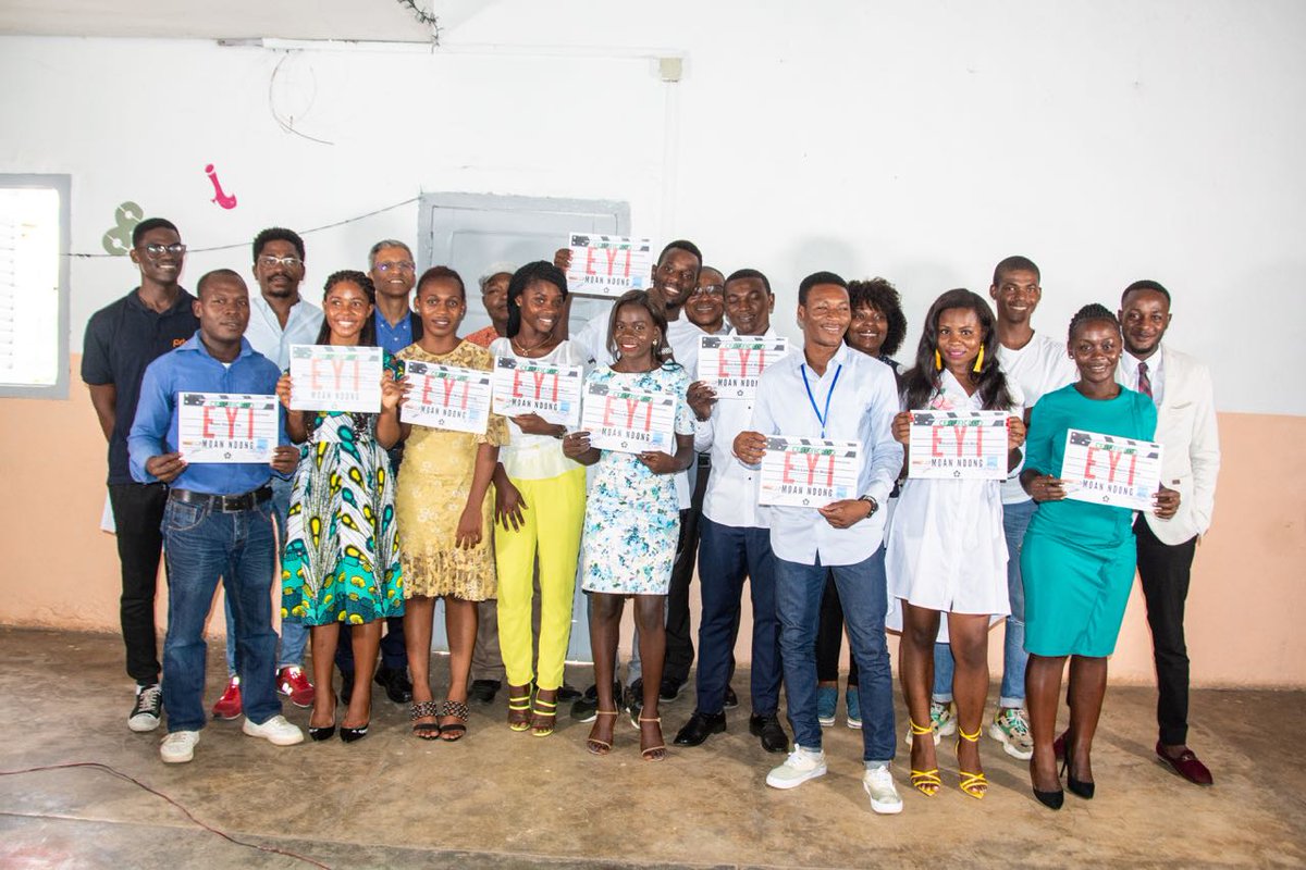Entrega de certificados de nuestros alumnos de la Escuela Audiovisual 2019-2020. FELICIDADES CHICOS.
<a href="/UNICEFGuineaEcu/">UNICEF Guinea Ecuatorial</a> <a href="/UNICEFASU/">UNICEF Africa Services Unit (MEDIA)</a> <a href="/AfondoO/">A fondo Oficial</a> <a href="/UNICEFenEspanol/">UNICEF en español</a>