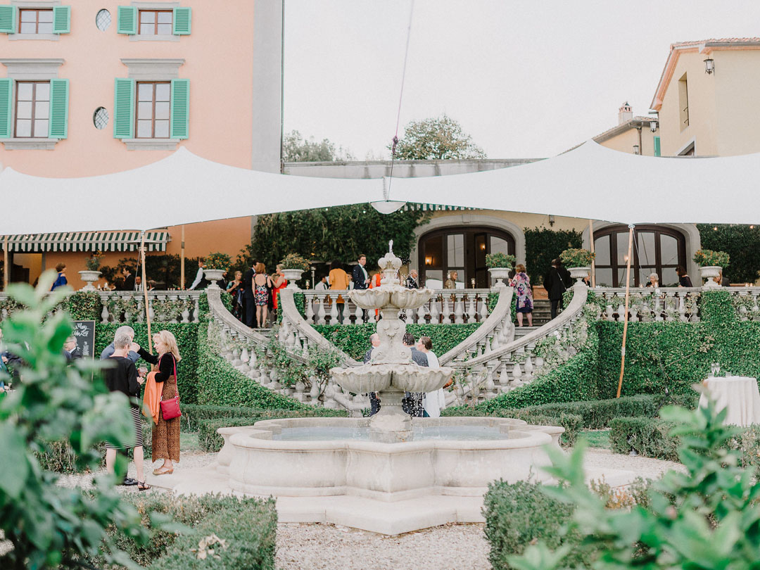 TentickleItalia's tweet photo. #ilborro #lorociuffenna #arezzo #ferragamo #exclusiveitaly #event #location #wedding #elegance #tenda #tendastrech #tentickleitalia #noleggio #tensostrutture https://t.co/0RqhMpsVG3