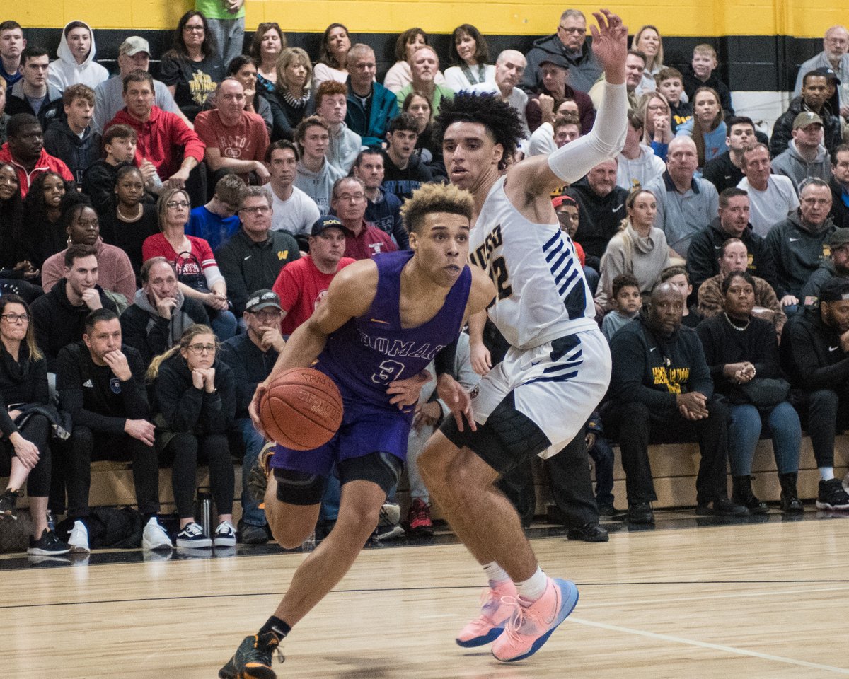 JSGarbRPh's tweet image. Great game between Roman and Wood in a sold-out gym. Double OT down to the buzzer. 
@Lynn_G3 @WoodBoysBball @RomanBasketball