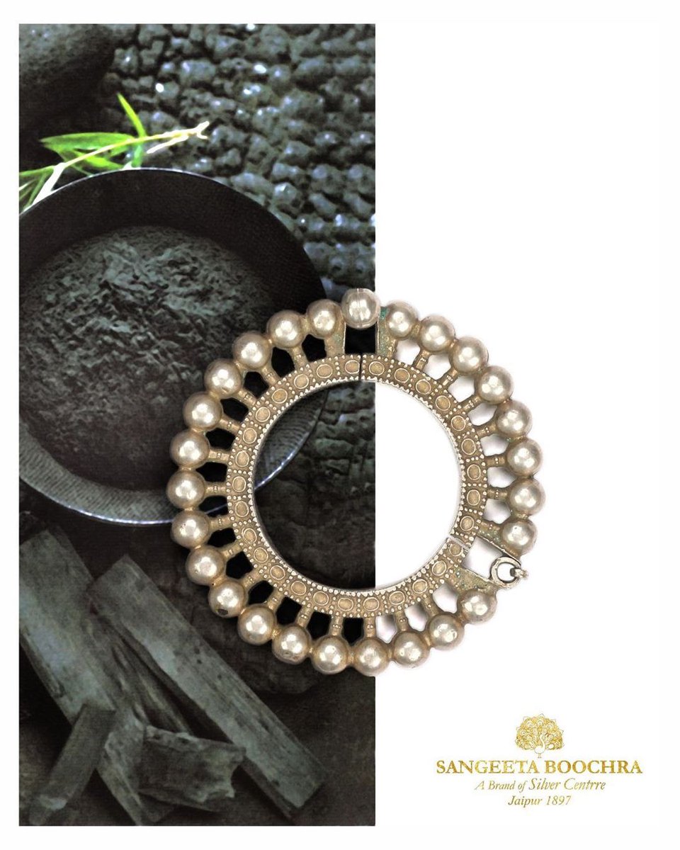 SilverCentrre's tweet photo. Traditional anklet by Sangeeta Boochra from Silver Centrre Jaipur.

Jewellery Brand &amp; Designer : @SangeetaBoochra

Jewellery Manufacturer : Silver Centrre

Shop Online :
https://t.co/nPeXmU1C26

Whatsapp us:
+91-9660000037 https://t.co/yKBpztRFhF