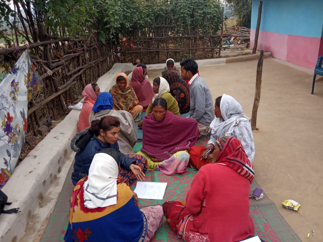 NegFire's tweet photo. In village Bagri of #MadhyaPradesh, members of #VillageOrganization are working towards the cause of education. Charting out ways to make #SchoolManagementCommittees' meetings regular, 4 better enrollment in school n for the improvement of classroom environment. #Educationforall https://t.co/b5EGLuxgFg