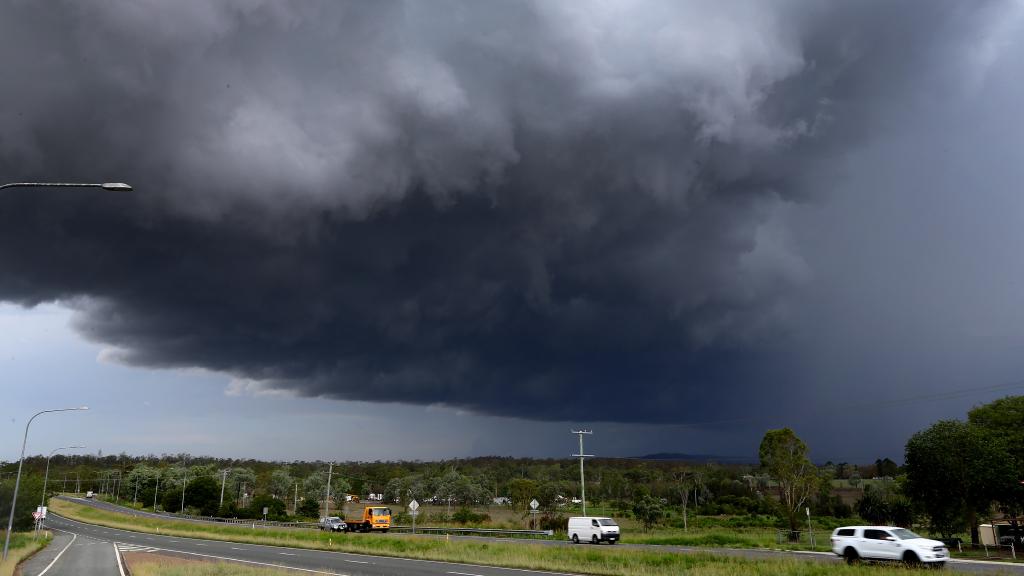 couriermail's tweet photo. 20,000 properties without power as severe storms hit southeast https://t.co/rTtvCVYyaq #bnestorm #qldstorm #seqstorm https://t.co/gFCOaCFfp0
