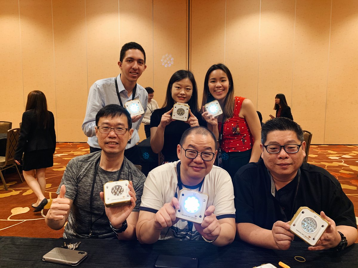 marinabaysands's tweet photo. First #Sustainability activity of 2020 started with @SolarBuddyOrg Light Build! 100 Team Members assembled 500 solar lights for the children in #PrekToal floating village #Cambodia. Learnt about energy poverty & how we can help to create a more #sustainable world. #SandsECO360 https://t.co/AAVC1k89yN