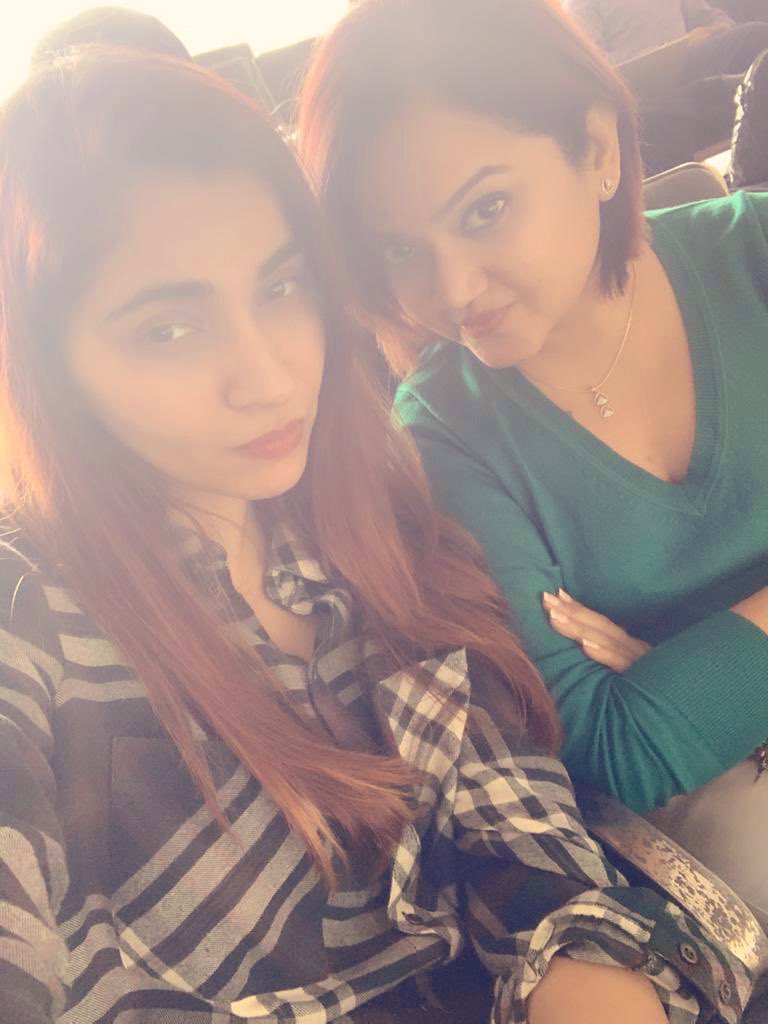 captain_speakin's tweet photo. Sun kissed! @shrutipathak9 
#flyingtales https://t.co/2kFo7GXSnJ
