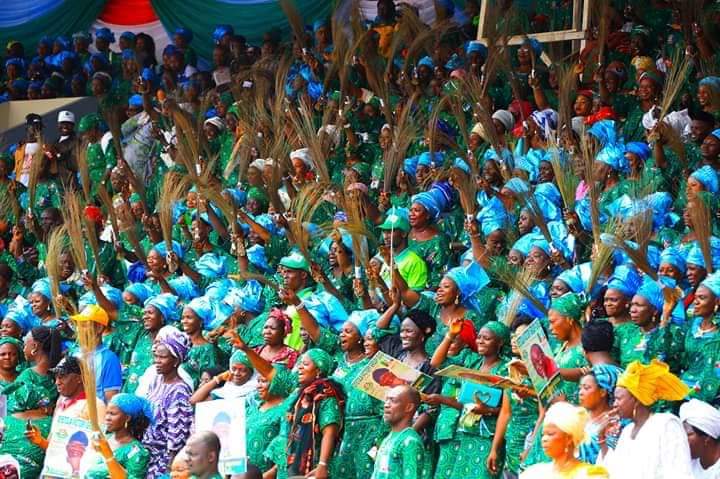 MalaTujjani73's tweet photo. #Lastyear_Memory
SOUTH-WEST
WOMEN AND YOUTH 2019 APC CAMPAIGN RALLY IN IBADAN OYO STATE. JAN 19 2019.
Oyo State Governor, Sen @AAAjimobi led others APC Chieftain supporting the 2019 APC Women and Youth Campaign Rally in Ibadan, Oyo State.
PHOTO;๐ธ @SundayAghaeze JAN 19 2019. https://t.co/XDL6ymrapq