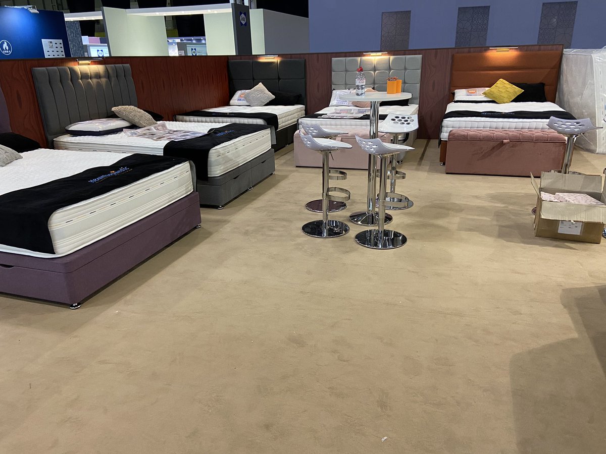 Its so lovely to see the same faces visiting our stand after all these years still! Plus some friendly new faces who want our Zero Gravity on more shop floors! We'll be welcoming you again today in Hall 5, H70 👋🏼