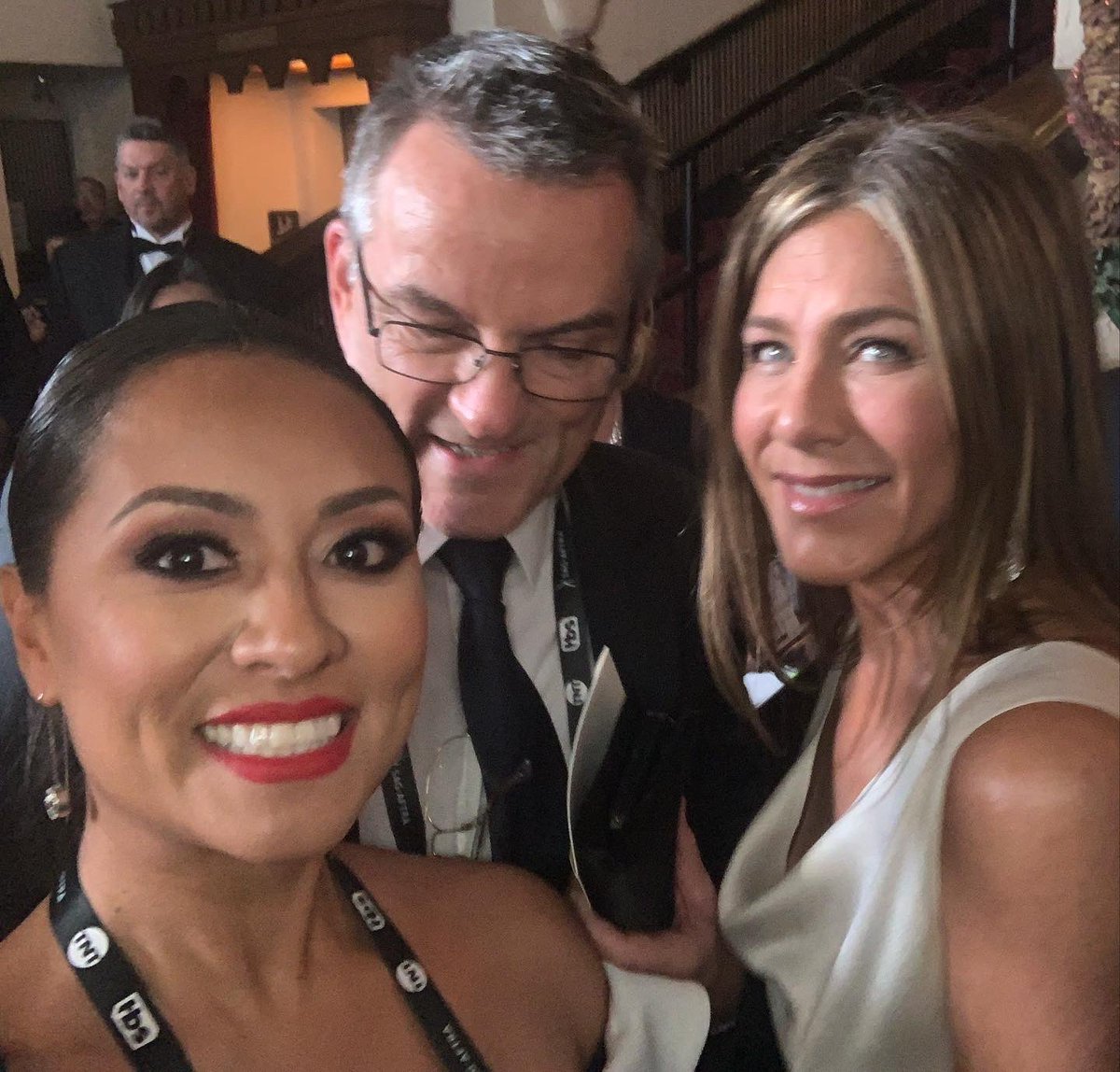I guess I have a new FRIEND !! 😍🎬💕❤️ I met #JenniferAniston after she won his award at the @SAGawards #Hollywood #Friends