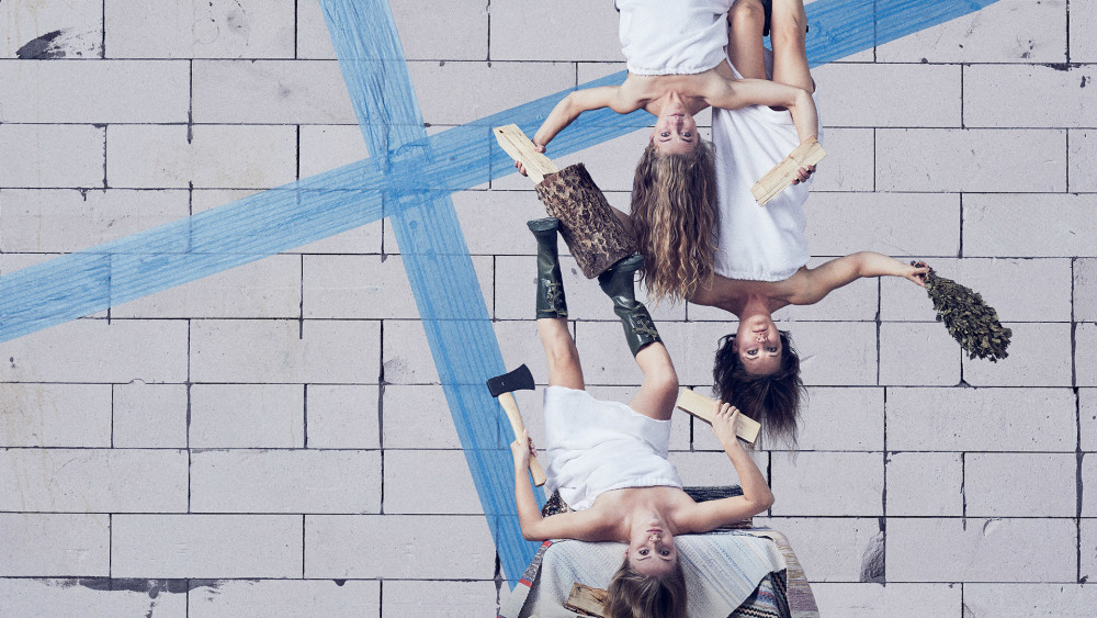 Mad in Finland är en rolig och kärleksfull hyllning till Finland skapad av sju finska kvinnor med hemlängtan. :) På Subtopia i februari. mynewsdesk.com/se/subtopia/pr…