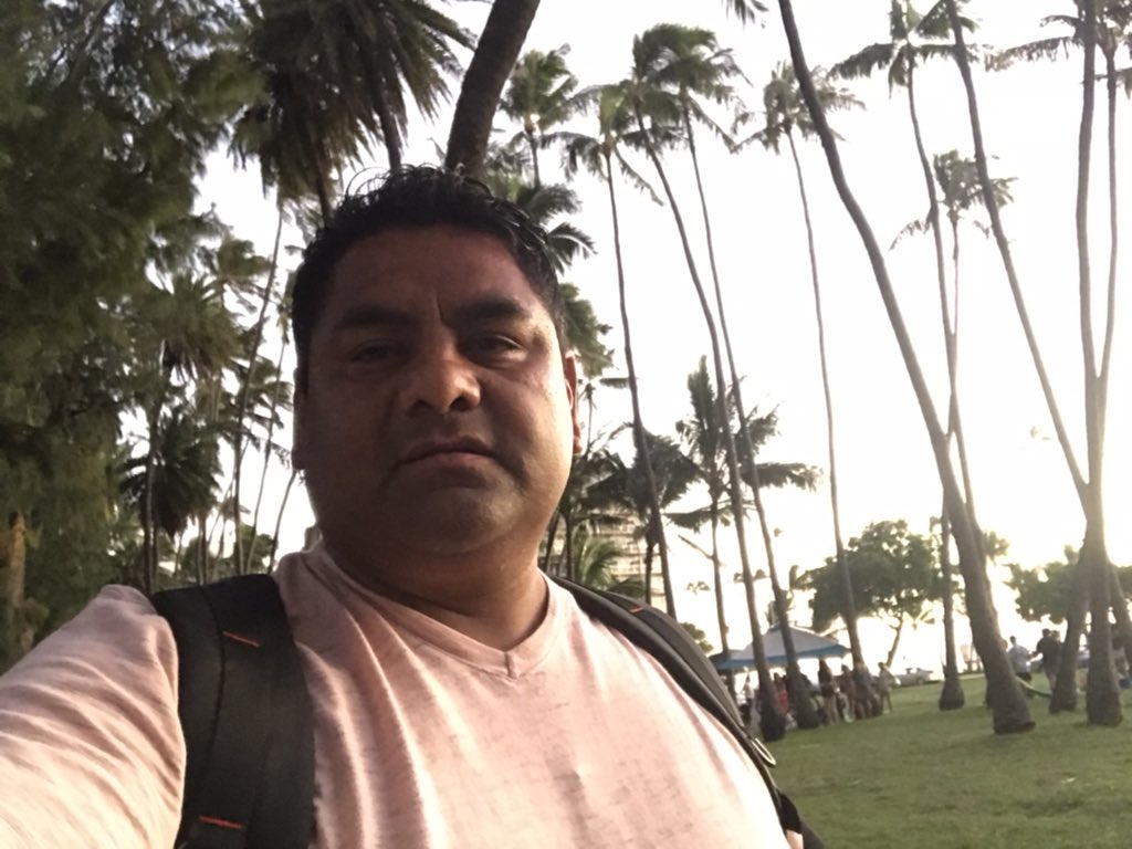 YefriRamos8's tweet photo. Hawaii https://t.co/5Jcb5VOlJ1