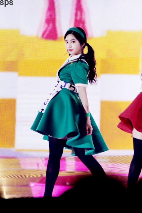 _bot_green's tweet photo. 16. 레드벨벳 조이 https://t.co/79DTivxOO0