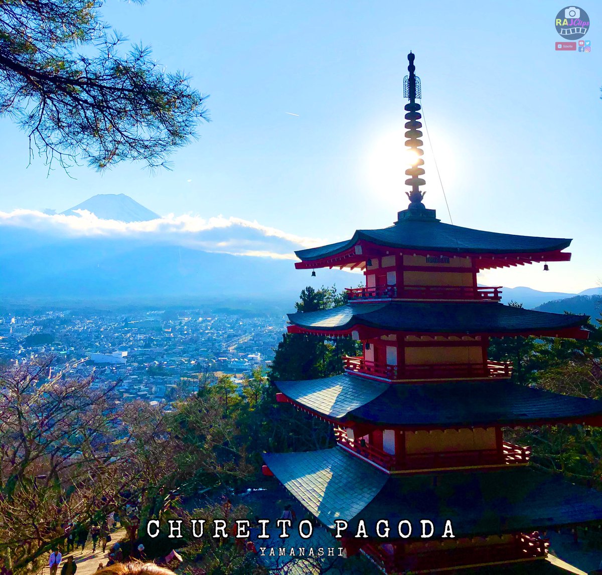 🎈⛩Chureito pagoda on a hilltop 🌿facing Mt. Fuji 🗻 located in Yamanashi Prefecture, Japan. 🇯🇵Arakurayama Sengen Park, reached via 398 steps. 🚶🏻‍♂️#chureitopagoda #japan #nature #photography #yamanashi #rajclips #likeforlikes