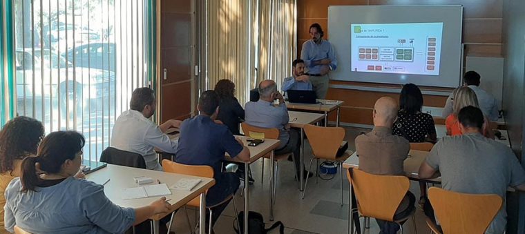 aytosoluciones's tweet photo. En 2019, más de 130 clientes han conocido de primera mano las novedades de Simplifica 3.0. Y ya en 2020, recuerda que tenemos una cita el próximo 21 de enero. https://t.co/rhATF51m7y #SimplificaBL https://t.co/MCmu0Fx6Ut