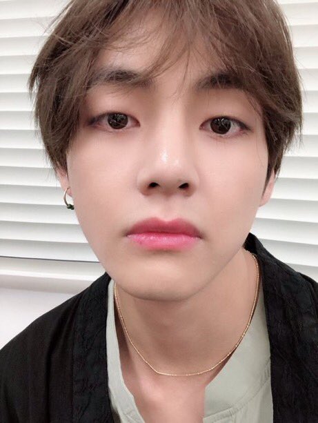 ꒰ day 19 of 365 ꒱hey taetae! i miss you and your goofy self. please make goofy taehyung come back soon and post something! i also hope you’re taking great care. i love you ✿